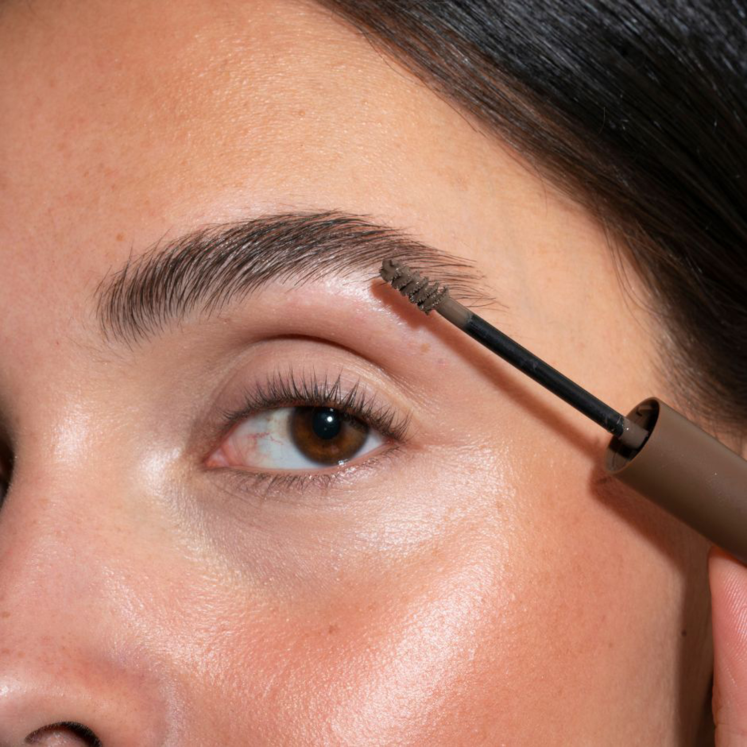 Tinted brow gel