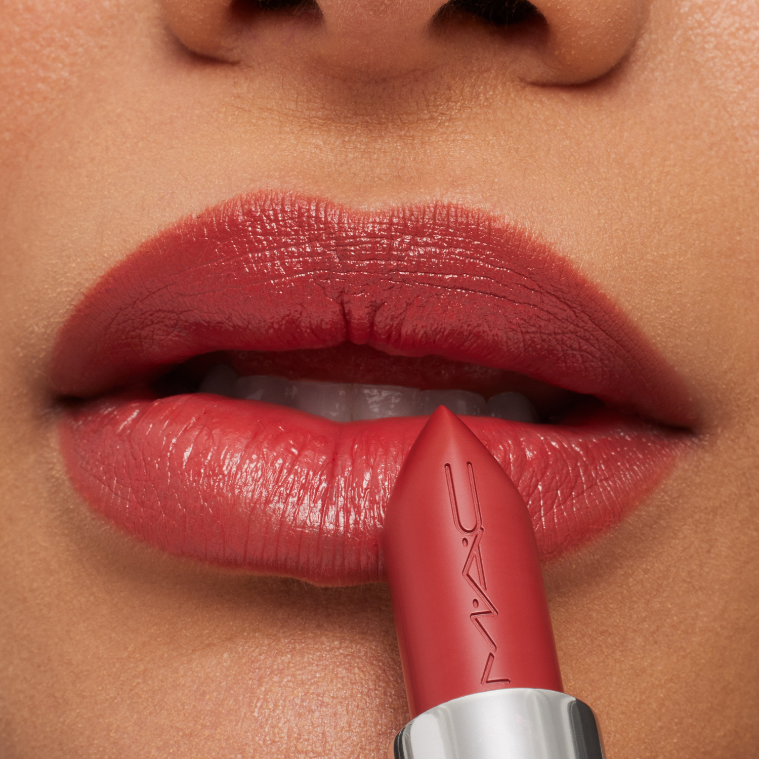 Mini Macximal Sleek Satin Lipstick