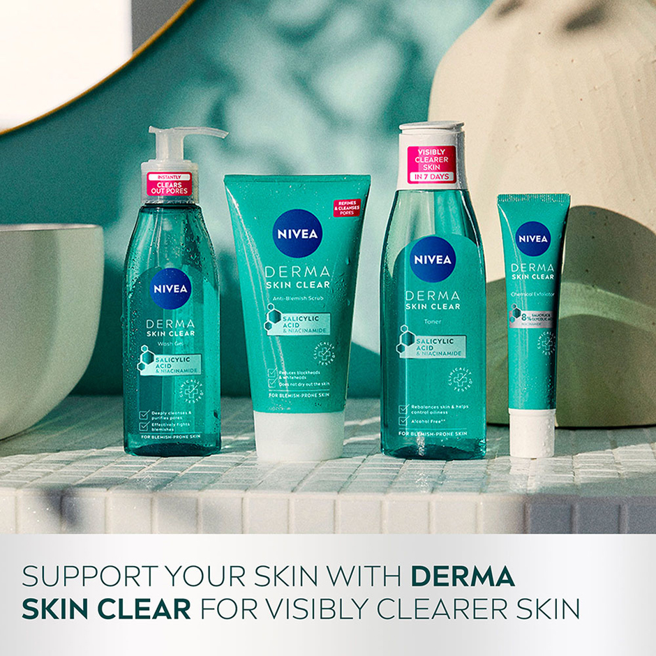 Derma Skin Clear Night Exfoliator